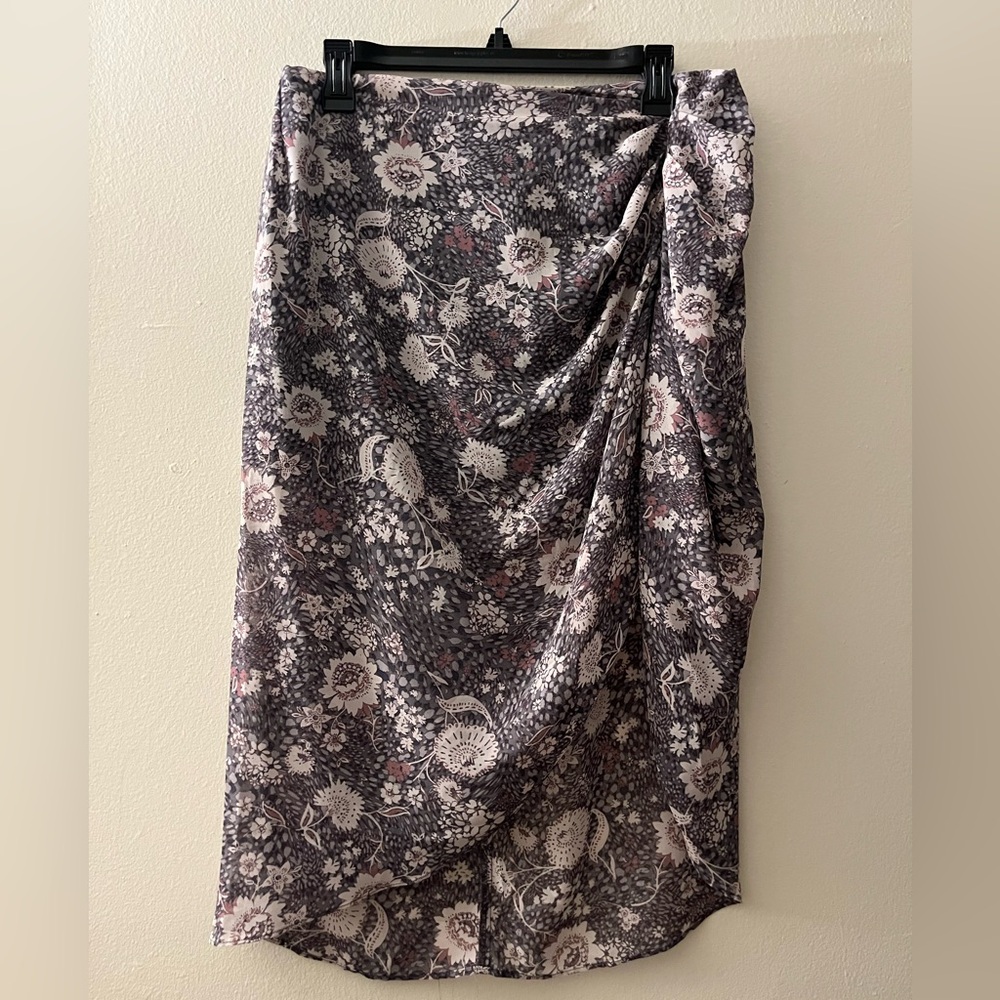 Anthropologie DREW Floral Skirt with Ruched Side Slit size M